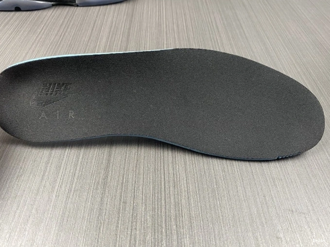 Boostmaster lin SD Triple Black Jordan (W) 6 DB9818-001 Retro 0726